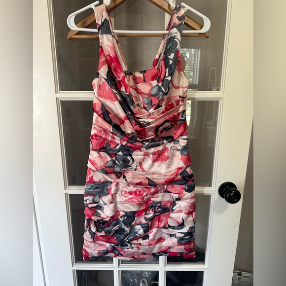 Express rouched flower dress size 2 - Picture 1 of 3